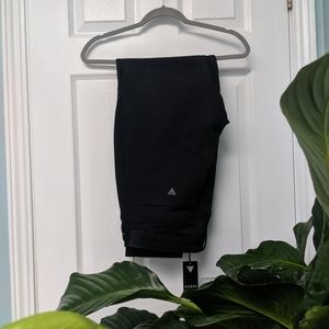 New Black Guess skinny jeans